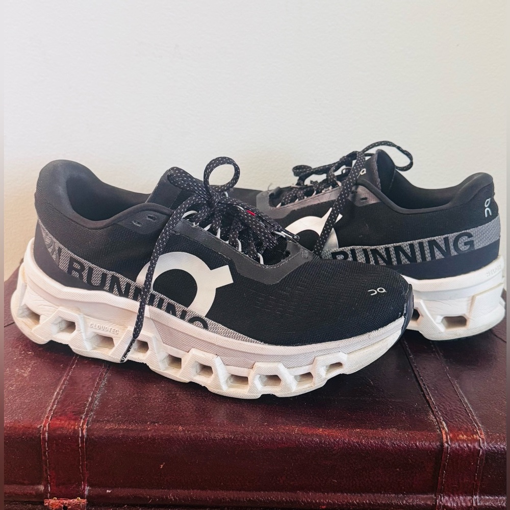On Men's Cloudmonster 2 Running Shoes Color: Black/Black
